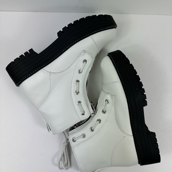 Women’s Sugar White Round Tow Block Combat Boots Size 8.5 - Picture 6 of 8